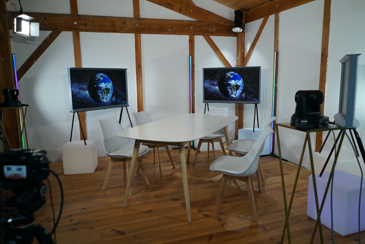 Plateau podcast du Studio Contis